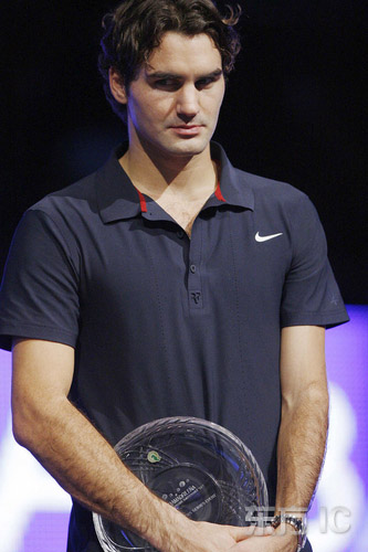 九游手游平台关于费德勒在西班牙队比赛中挺进下一轮，败北引发热议！的信息