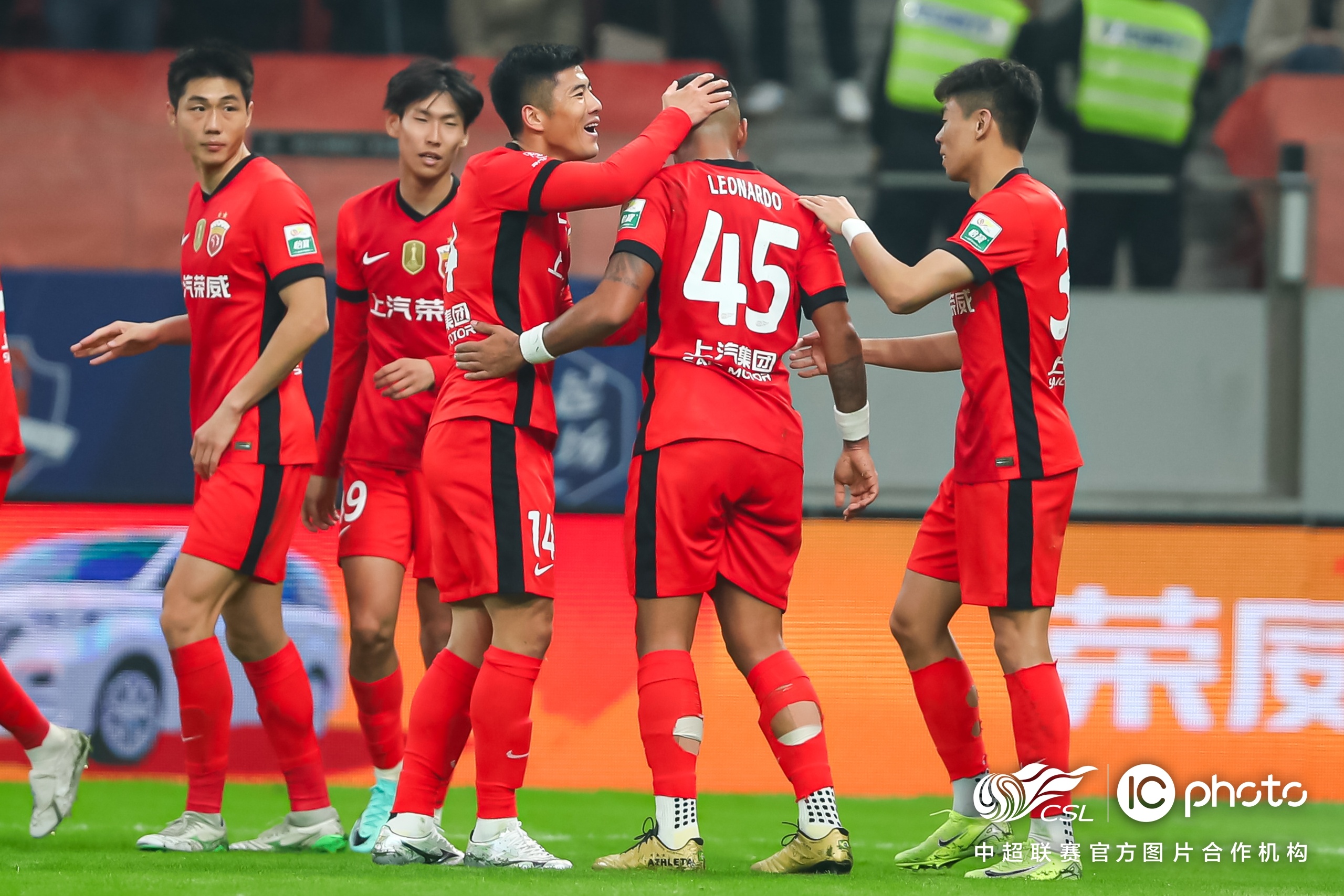 国际比赛日中超传出新动向；华盛顿奇才造点机会；管理层表态——信心回归；赛季目标并未改变的简单介绍